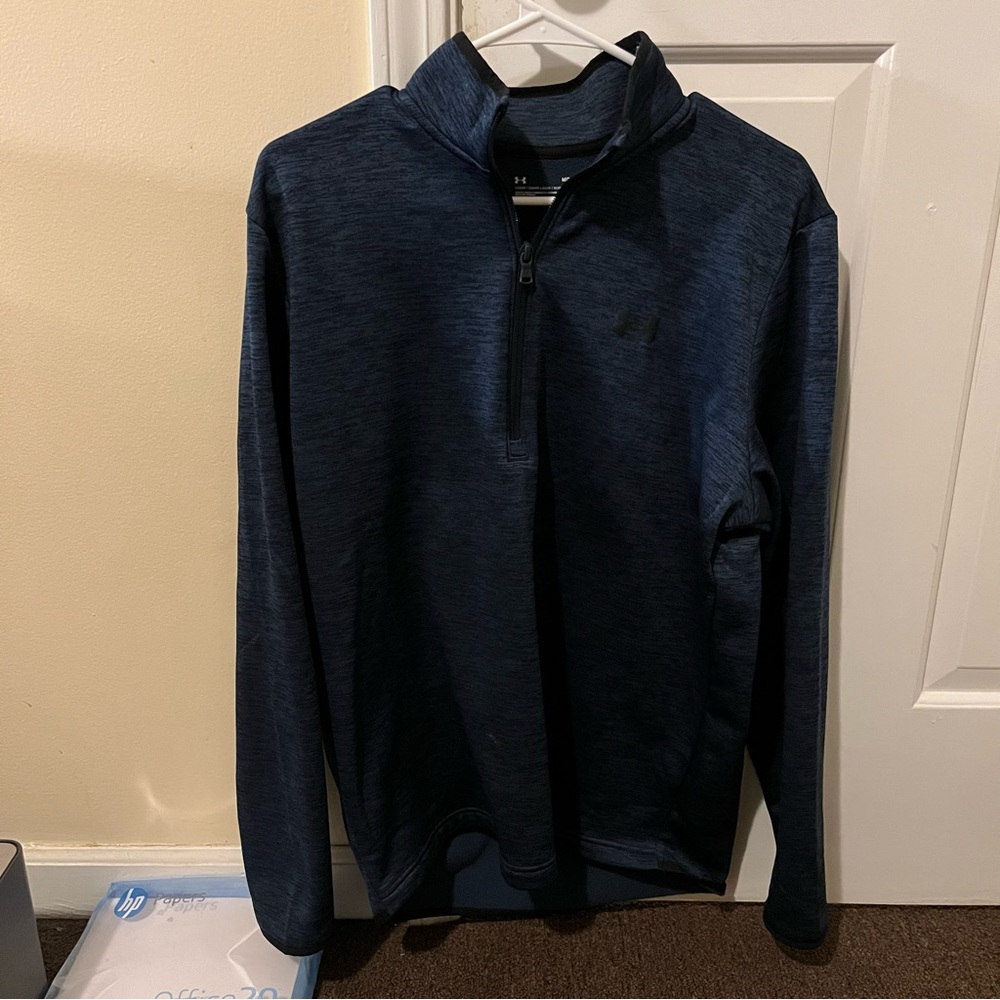Men’s Under Armour Half zip sweater!